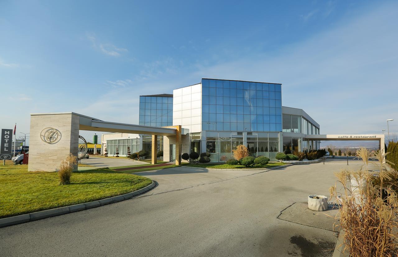 Hotel Crystal Light Ni Екстериор снимка